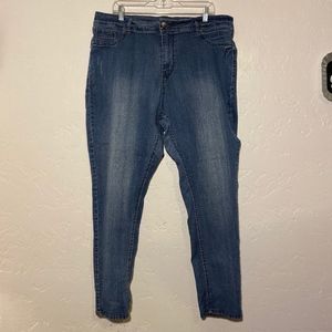 Avenue denim jeans, size 24